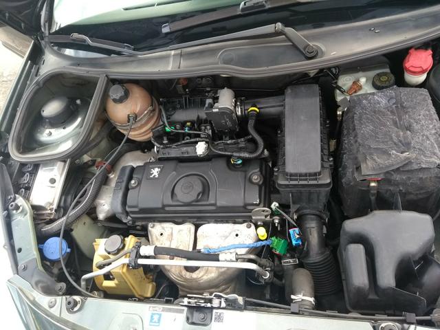 Peugeot 207 1.4 xr s 2011 top - Foto 12