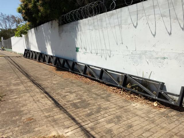 Treliças Metálicas Para Teto. Escadas Metálicas etc - Foto 2