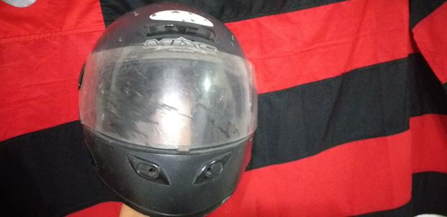 Capacete
