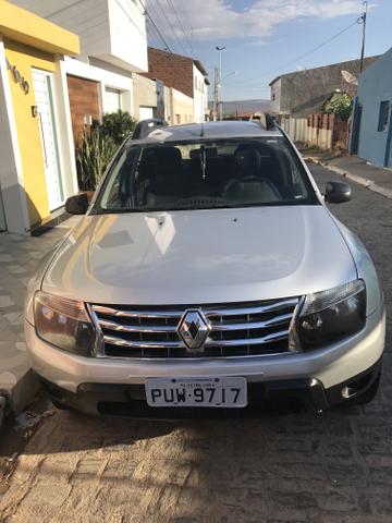 Renault duster outdoor