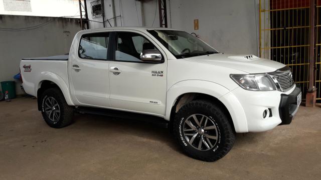 Hilux SRV 2014 4X4 DIESEL AUTOMÁTICO. ligar - Foto 2