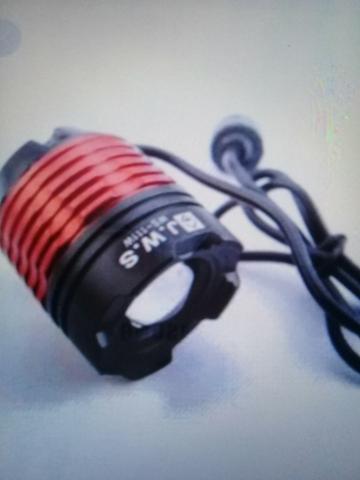 Farol 1100 Lumens para Bike - Foto 2