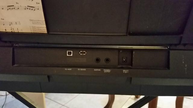 Teclado yamaha PSR E433 - Foto 4