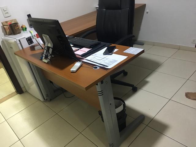 Mesas semi novas para escritório