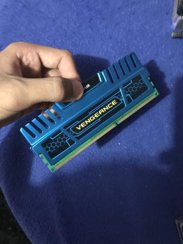 Memória 4GB Corsair Vengerance