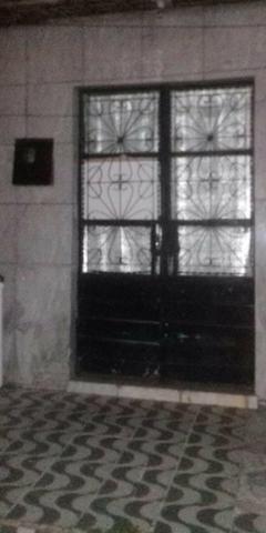 Vende - se ou troca casa