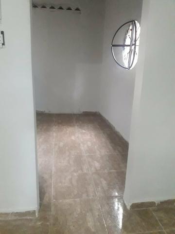 Kitnet com cozinha, quarto e banheiro. - Foto 4