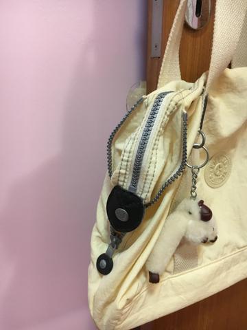 Bolsa Kipling Original cor Creme praticamente Nova - Foto 2
