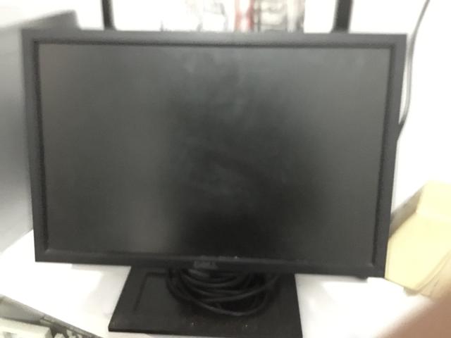 Monitor dell 18,5