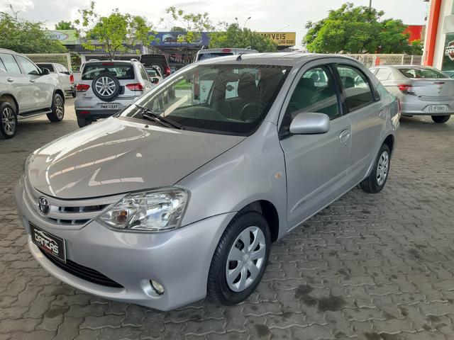 Etios 2013 XS 1.5 Completo R$27.900,00 - Foto 3