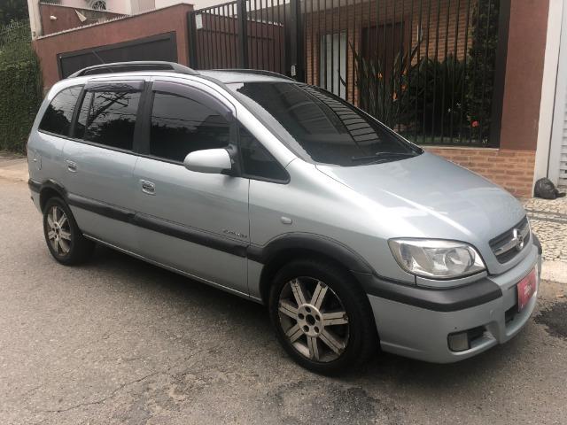 Zafira 7 Lugares Automática GNV