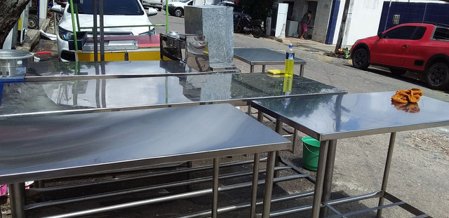 Mesas inox, apatir de 380 reais