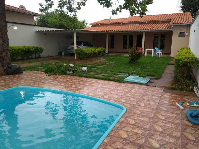 Oportunidade: Casa com piscina cascata e hidromassagem, suíte com hidromassagem, - Foto 2