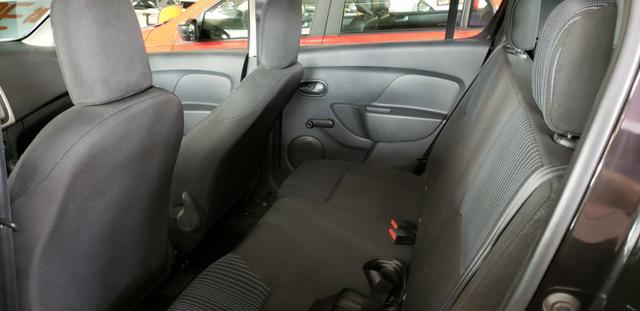 Renault Sandero 1.0 - Foto 8