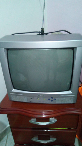 Semi nova Tv CCE. (Baixou)170,00