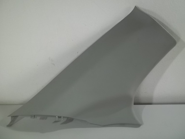 Acabamento Da Coluna Traseira Esquerda Mitsubishi Lancer