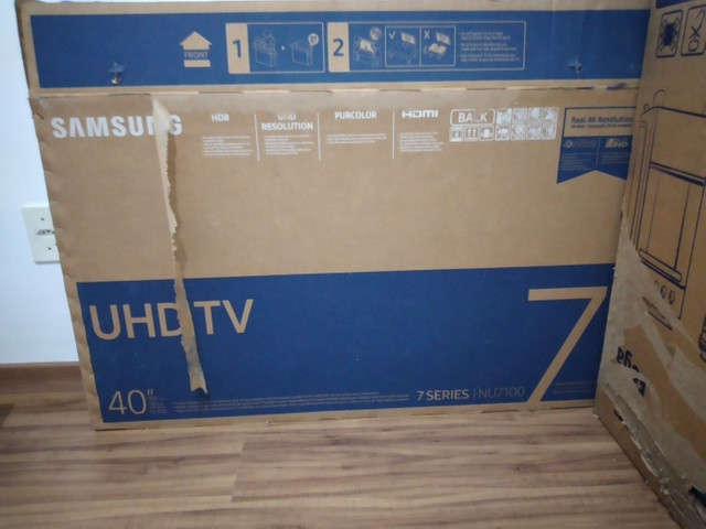 (PARA RETIRADA DE PEÇAS) Smart TV Samsung Crystal 7 Series, 40 Polegadas - Foto 4