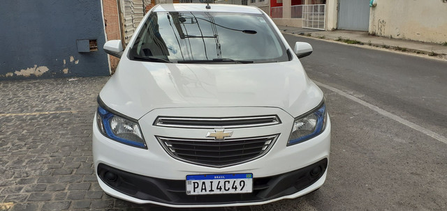 Vende-se Ônix LT, Automático, Completo