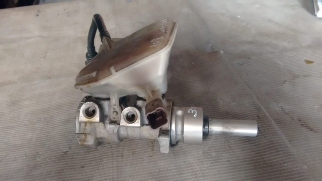 Cilindro mestre Peugeot 307 completo com reservatório.  - Foto 2
