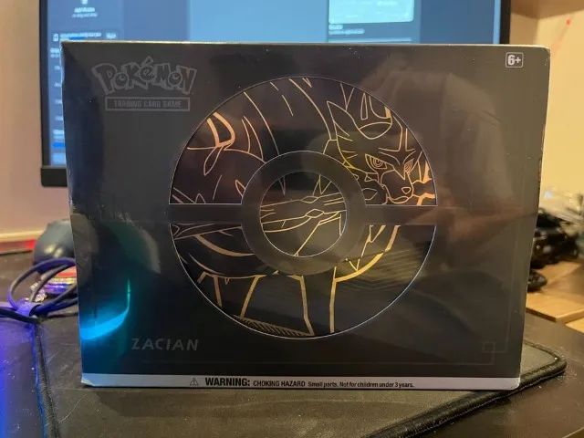 Pokemon TCG: Sword & Shield Zacian Elite Trainer Box