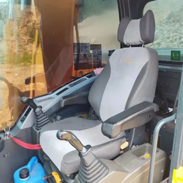 Escavadeira Hyundai 140 LC-9s ano 2015 - Foto 3