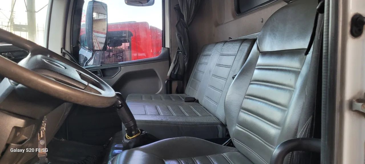 17190. 2013 - Foto 4