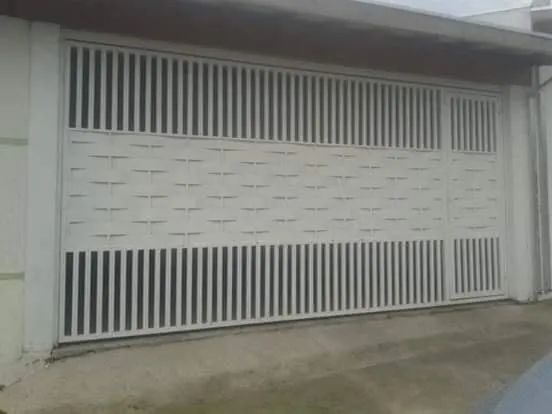 Portão de metalon ou ferro em vários modelos. Aceitamos cartões  - Foto 2