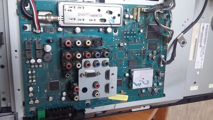 TV Sony KLV-37M400A - peças originais - Foto 3