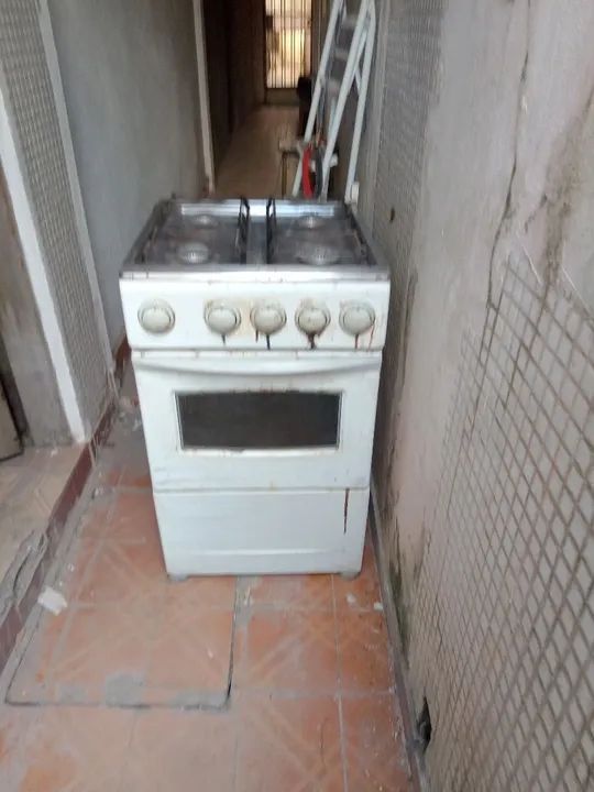 Fogão 4 bocas Dako.