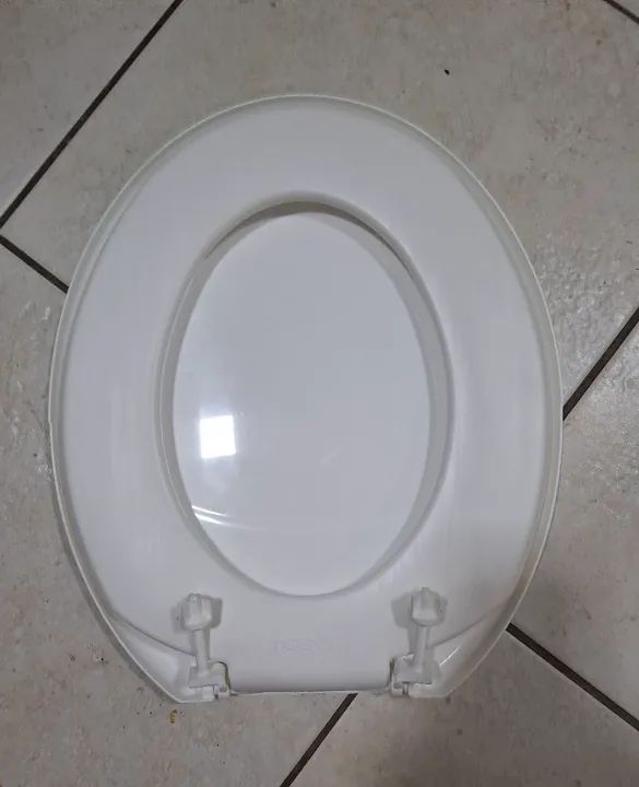 Tampa de vaso sanitário - Foto 3