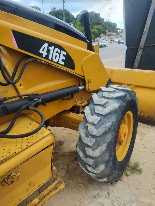 VENDE-SE RETROESCAVADEIRA CAT 416E - Foto 3