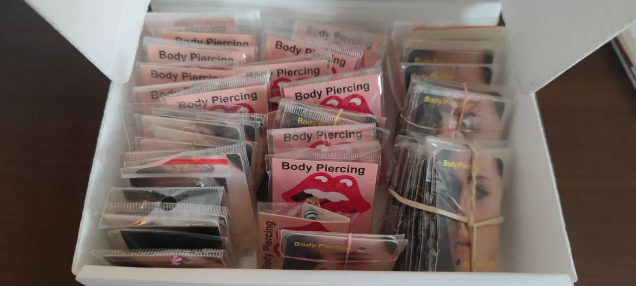 Lote de Piercing 60 unidades variados - Foto 2