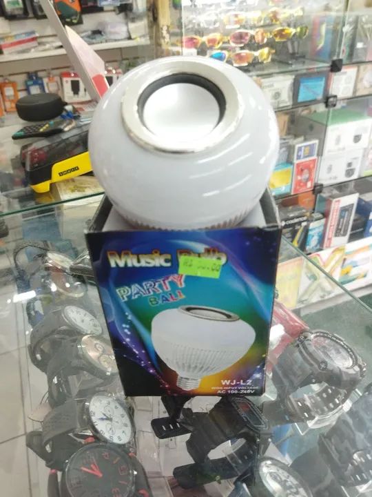 lâmpada com som Bluetooth 