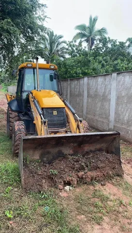 Retroescavadeira JCB