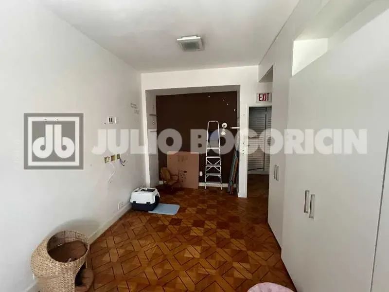 Leblon, localização privilegiada e nobre, Planta diferenciada com 267 m2, reformado, Frent - Foto 10