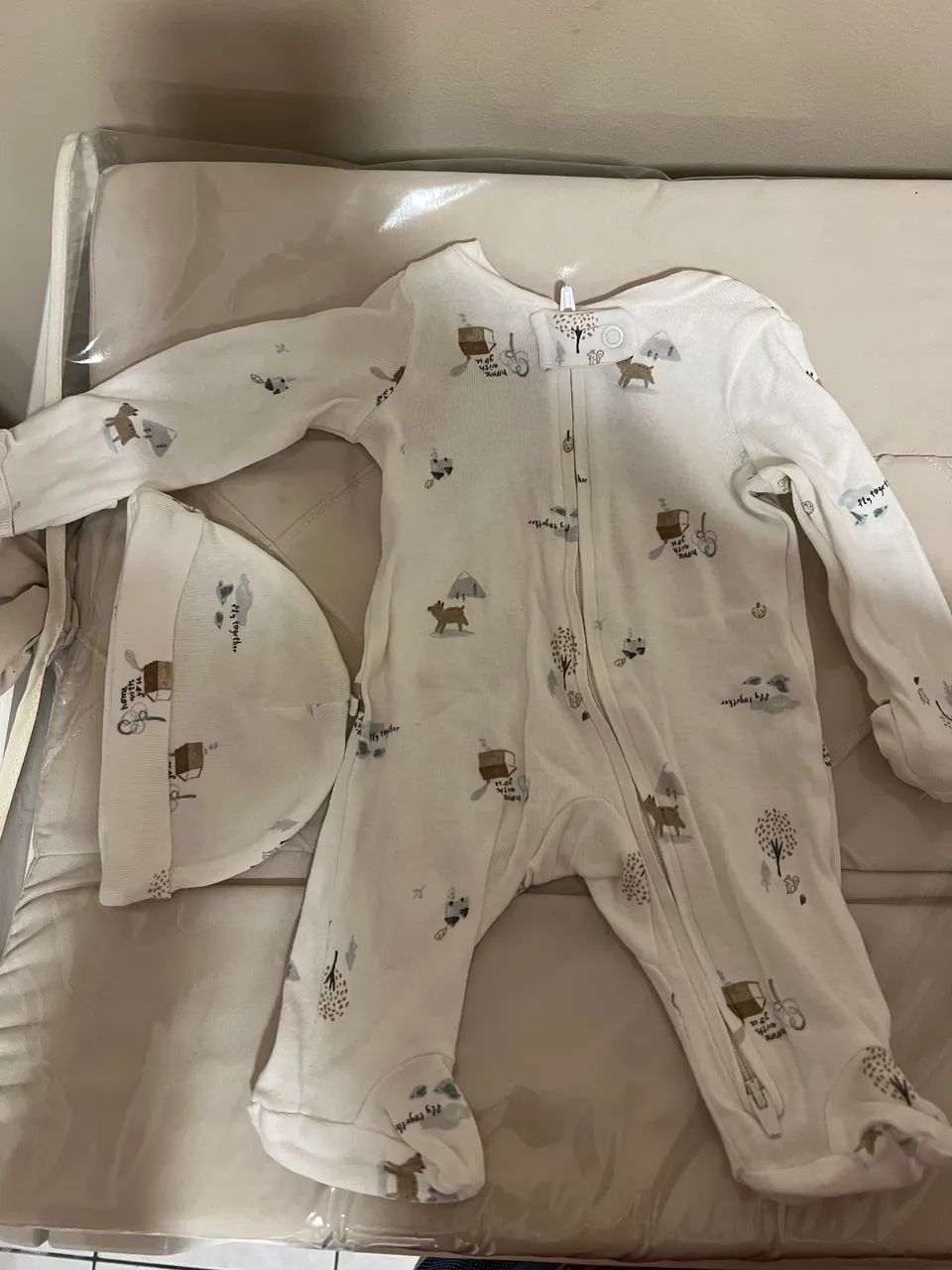 Pijama Carters original tamanho RN nunca usados  - Foto 2