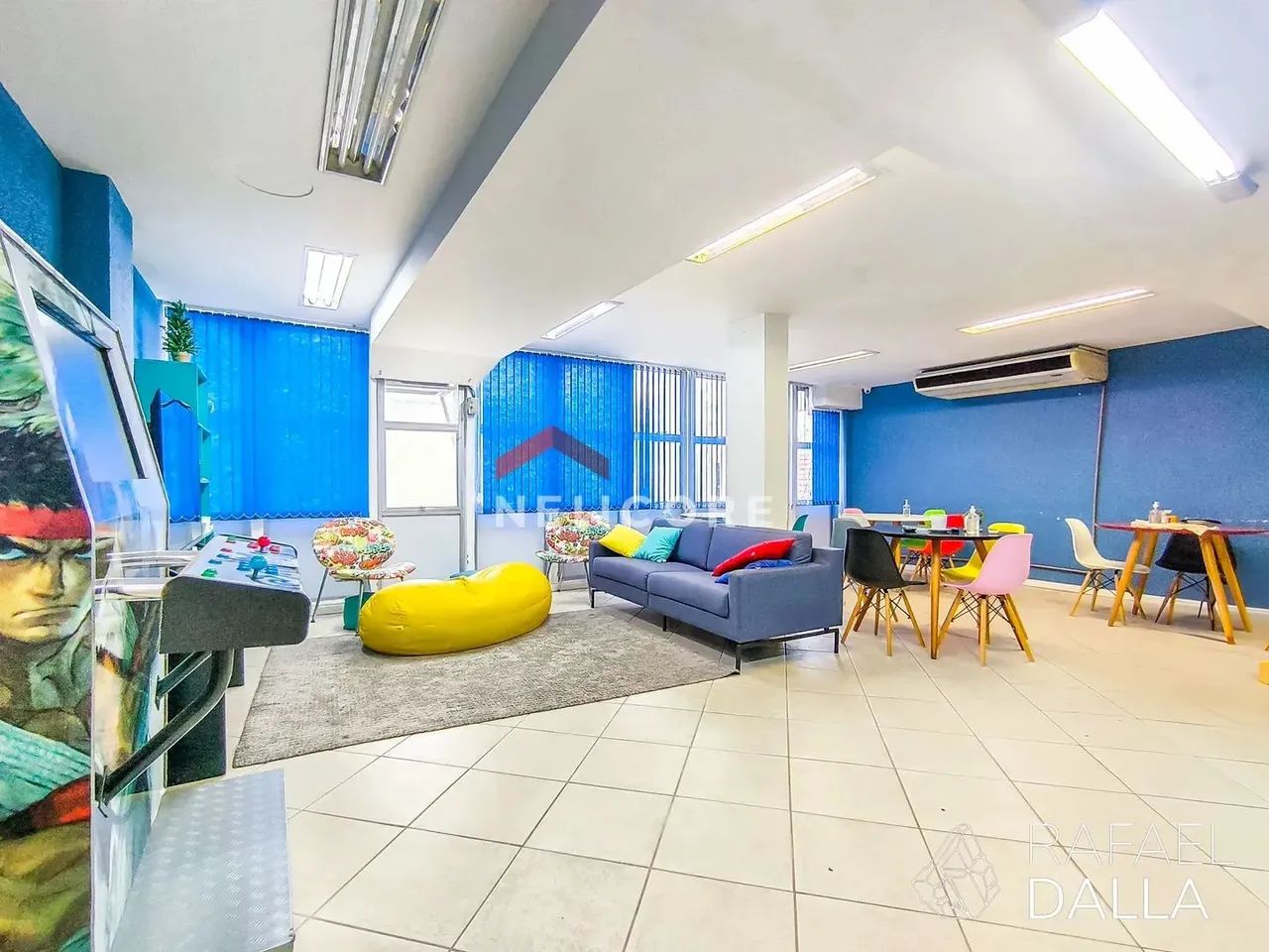 Sala comercial em Rua Doutor Olinto de Oliveira - Santana - Porto Alegre/RS