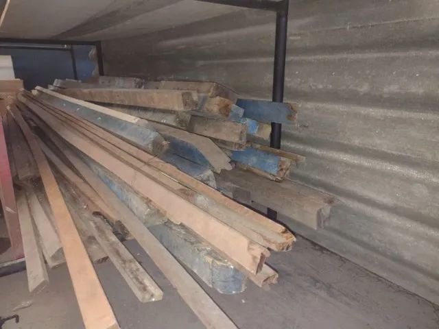 WOODEN BATTEN