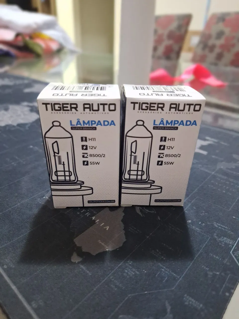 Lâmpada Super Branca H11 12V 55W para Farol de Carro - Tiger Auto