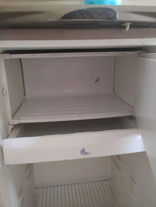 Geladeira Pequena -  - Foto 5