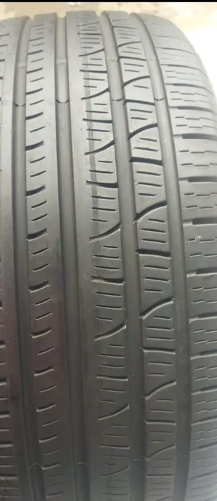 Tenho pneu aro 225/55/18 pirelli Scorpion verde original toro, semi novo pouco uso