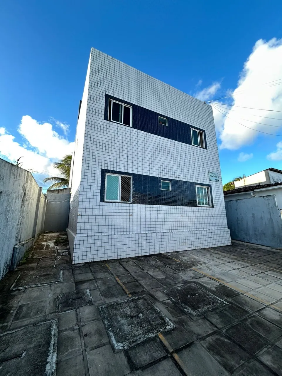 APARTAMENTO COM 2 DORMITÓRIOS NO JOÃO PAULO II COM POSSIBILIDADE DE ENTRADA ZERO E TODA DO