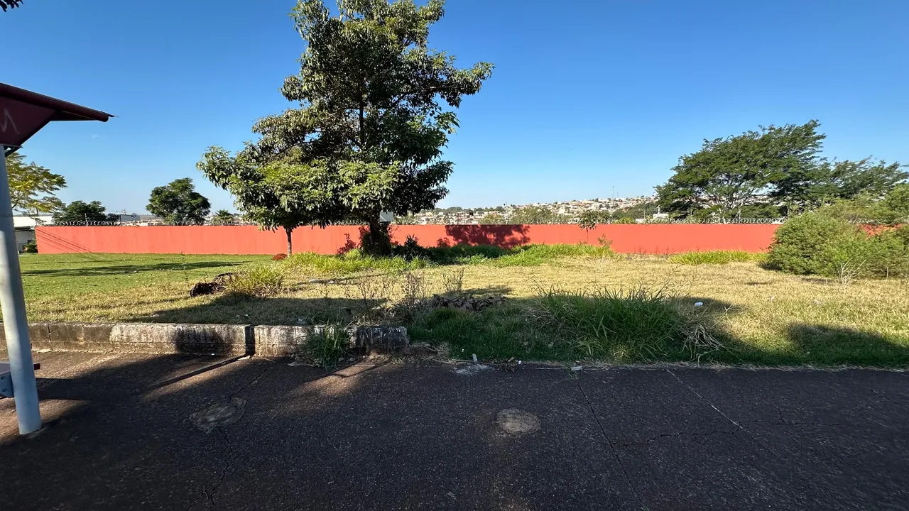 Terreno comercial 