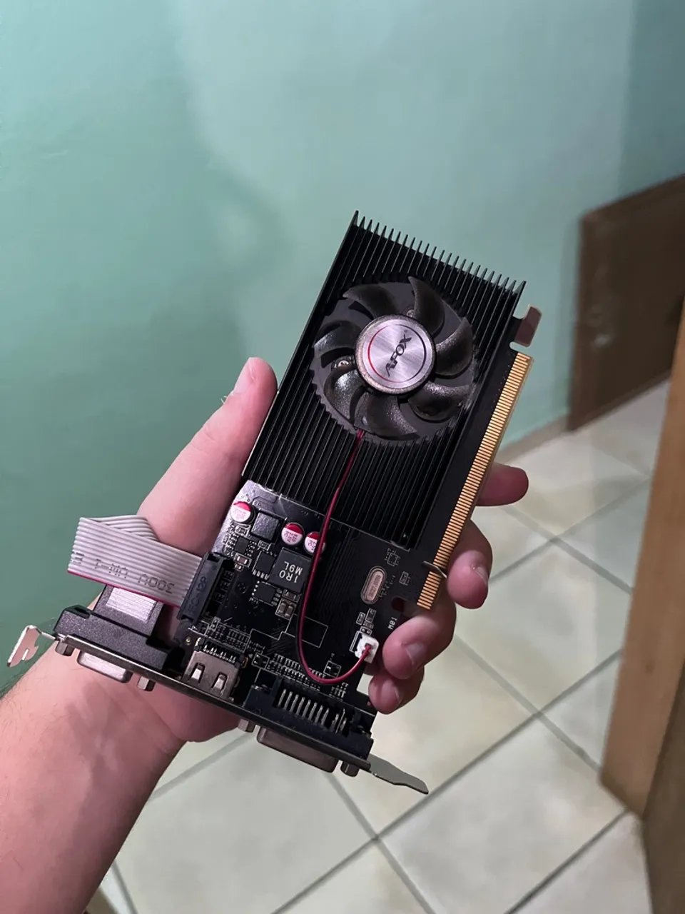 Placa de vídeo AMD AFOX Radeon R5 220 2GB