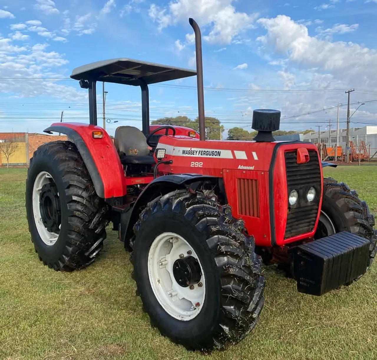 Trator Massey Ferguson 292 à venda
