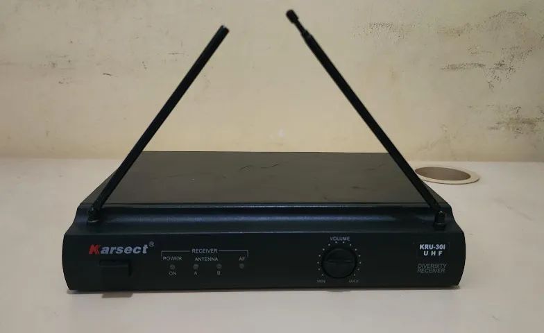 Transmissor Microfone Sem Fio Karsect KRU301 