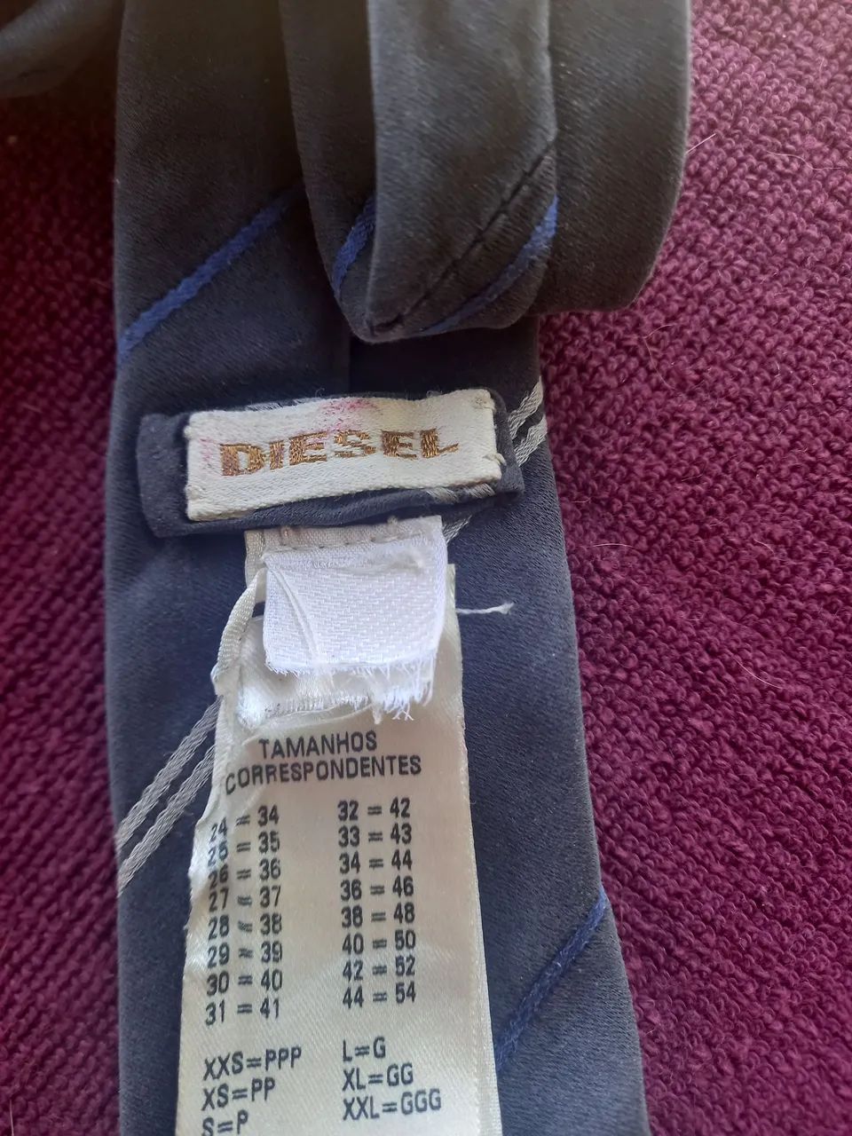 Gravata de seda Diesel original - Foto 3