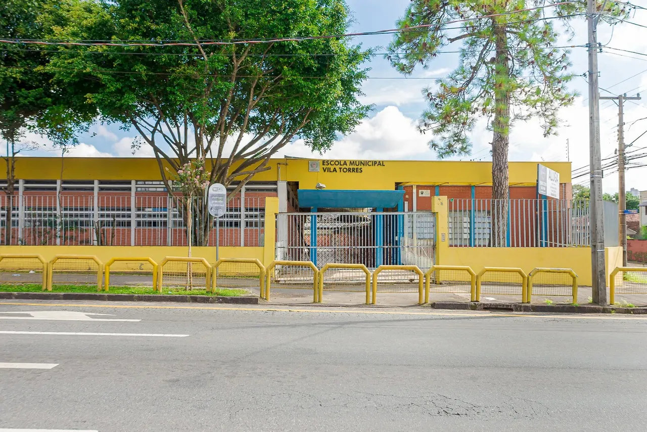 Imóvel Comercial Térreo para Alugar em Curitiba