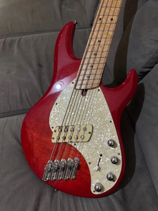 Baixo s martin flanned 5 Cordas Vermelho ferragens hipshot  - Foto 5