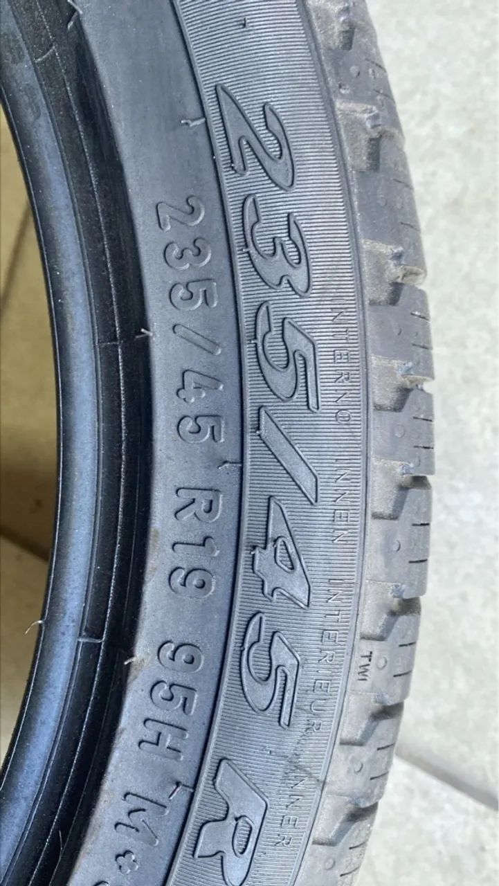 Par de pneus aro 19 235/45 r19 Pirelli Scorpion por 999,00 cada - Foto 2